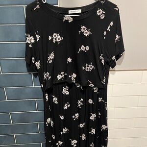 Maternity/Nursing Dress with pockets